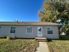 Building Photo - 153 Kuchenski Dr