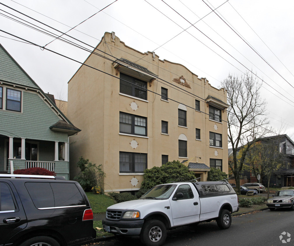 Foto del edificio - La Salle Apartments