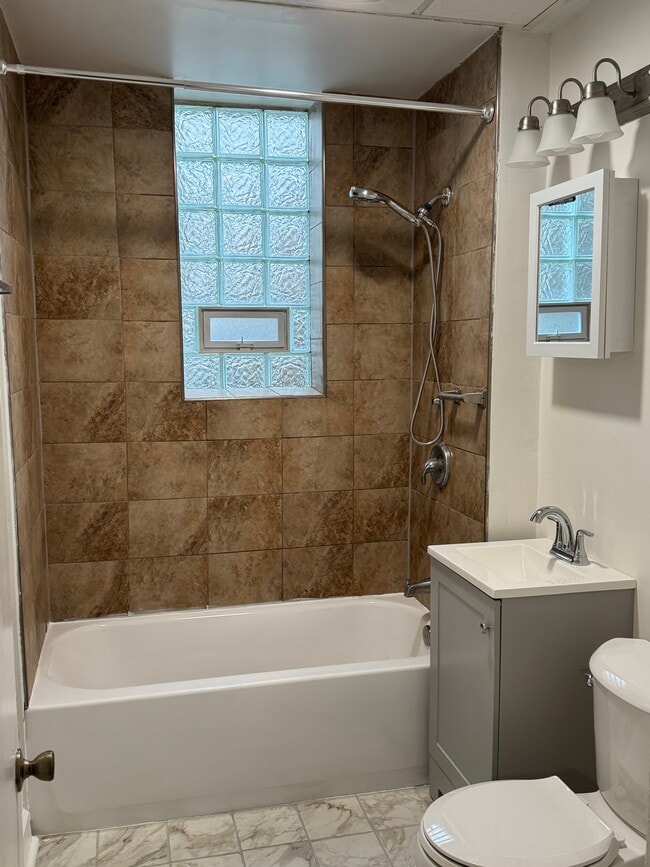 Bathroom - 3307 N Albany Ave