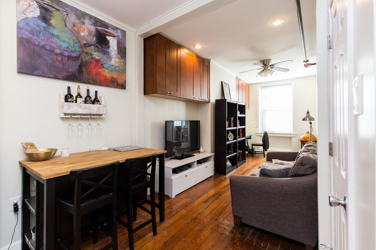 1341 Lombard St, Philadelphia, PA 19147 Apartments in Philadelphia