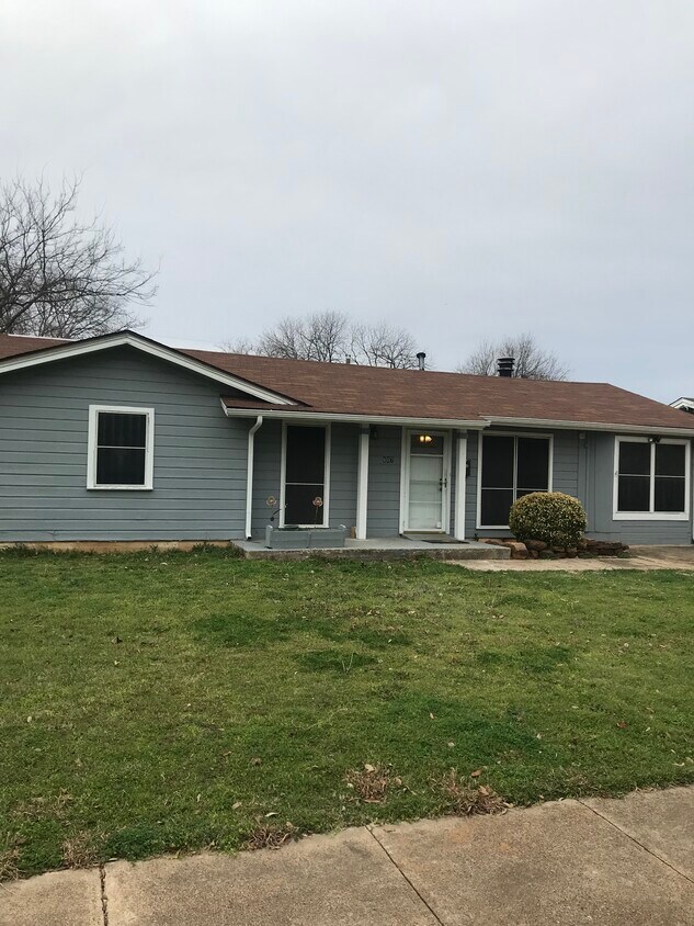 607 Milam Dr, Euless, TX 76039 House Rental in Euless, TX