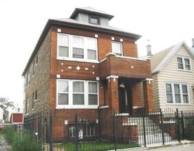 Building Photo - 2507 W 46th St
