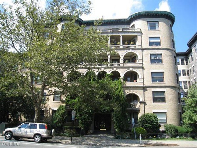 Foto del edificio - 2 br, 1 bath Condo - 1080 Beacon St # 5C0