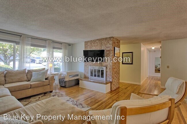 Building Photo - 3 br, 2 bath House - 12730 NW Filbert Street