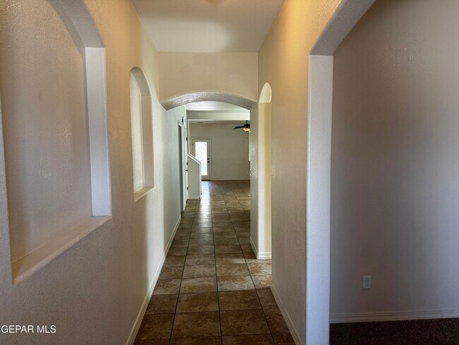 Foto del edificio - 12641 Paseo Rae Ave