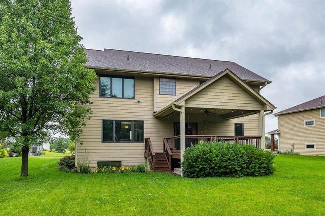 Foto del edificio - 8700 Wooded Point Dr