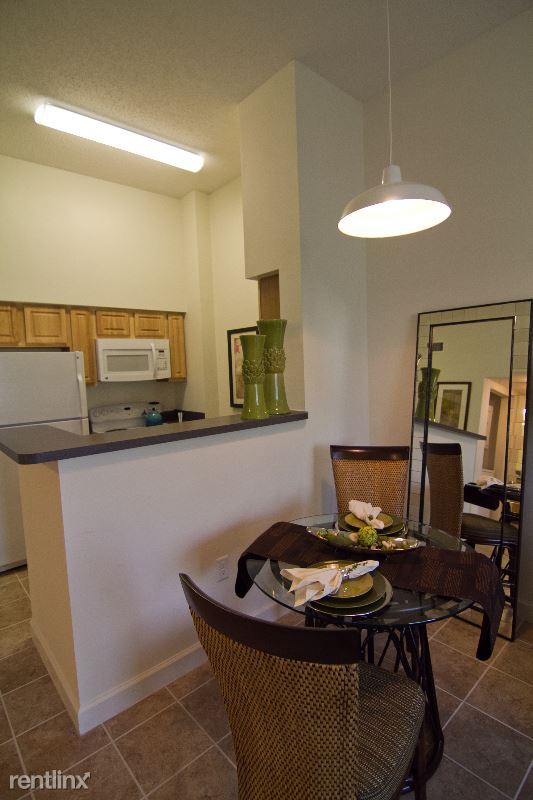Building Photo - 2 br, 1 bath Apartment - 7350 Davie Road Ext