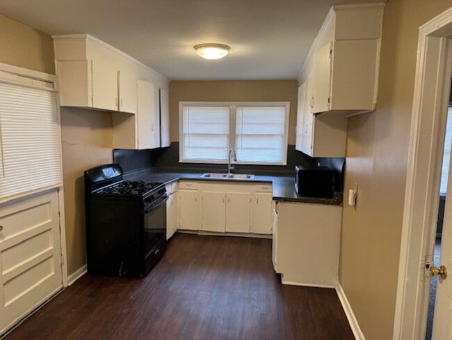 Foto del edificio - 1019 Peyton Ave