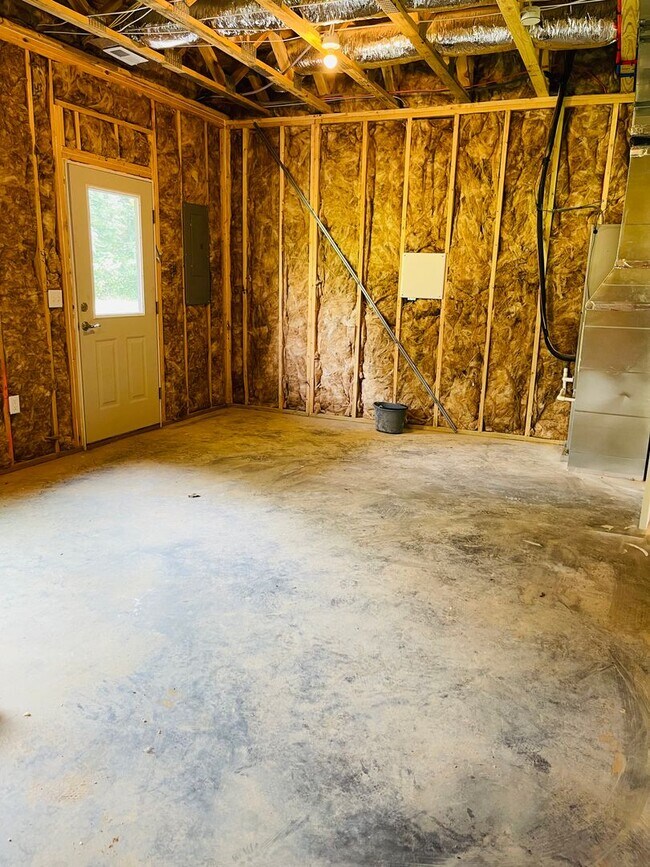 Foto del edificio - Like New Townhouse for Rent - END UNIT