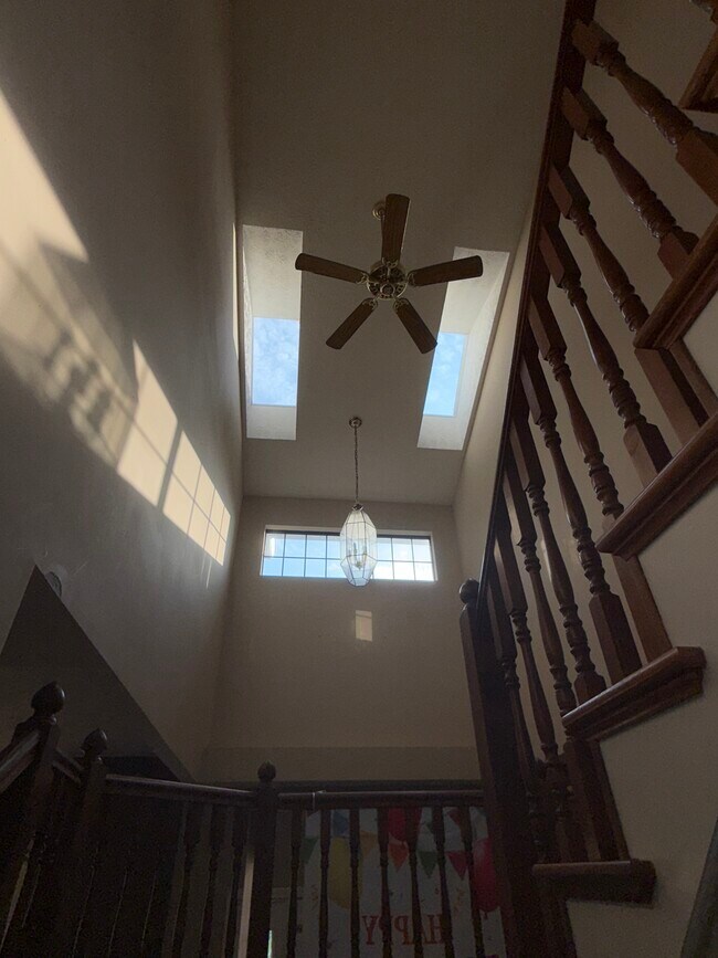 Foto del edificio - 8590 Laurel Ct