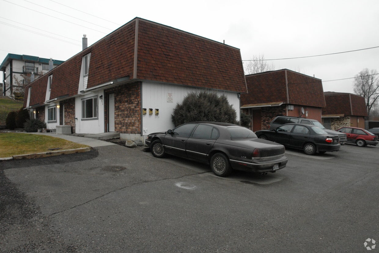 Primary Photo - 2510-2526 N Haven St