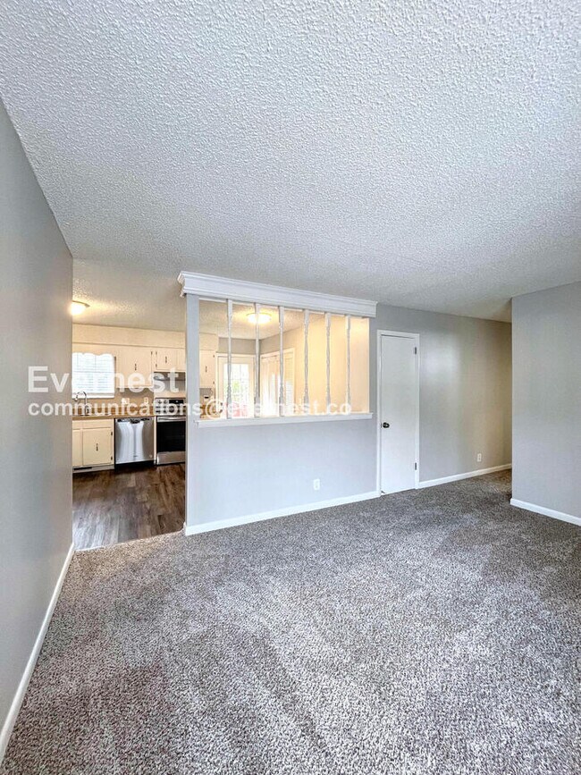 Foto del edificio - 3241 New Towne Rd