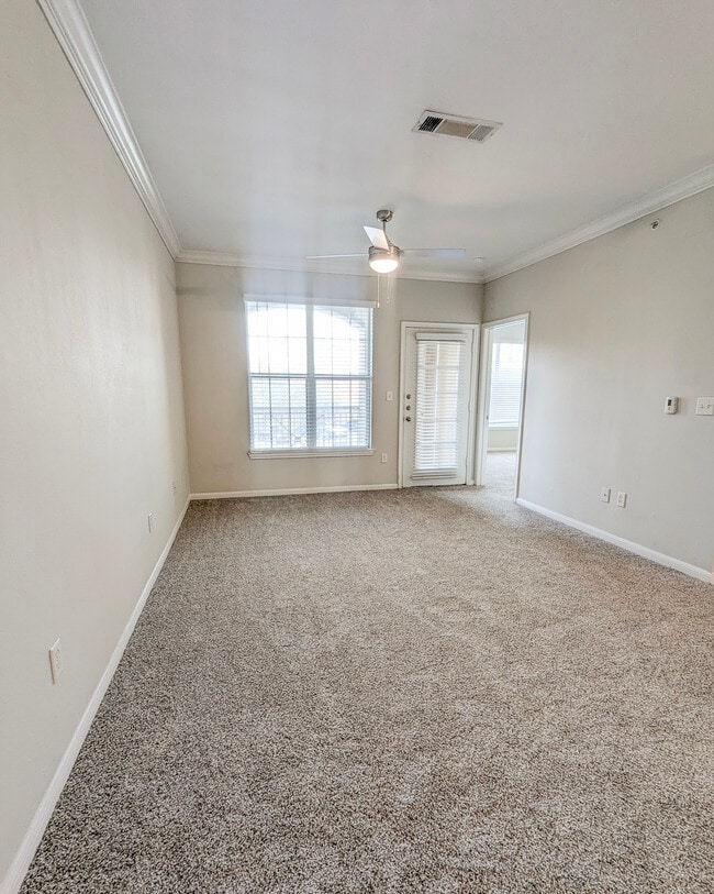 Living Room - Woodland Hills Luxury Apartments