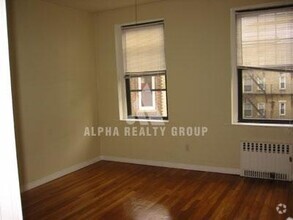Building Photo - 58 Queensberry St