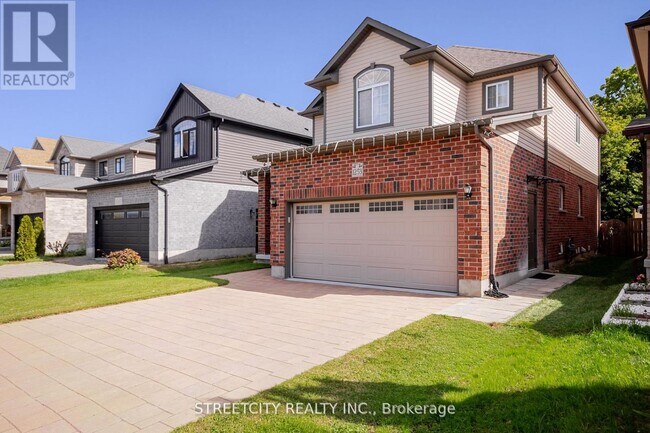 Photo du bâtiment - 1253 Howlett Cir