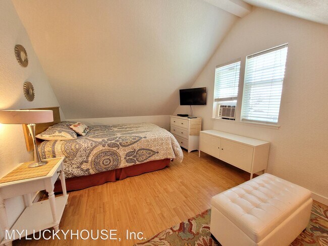 Building Photo - Studio, 1 bath House - 2815 Jill Avenue