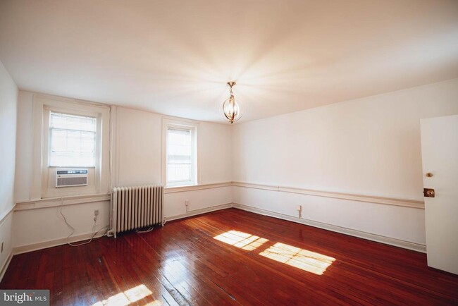 Foto del edificio - 407 N Washington St