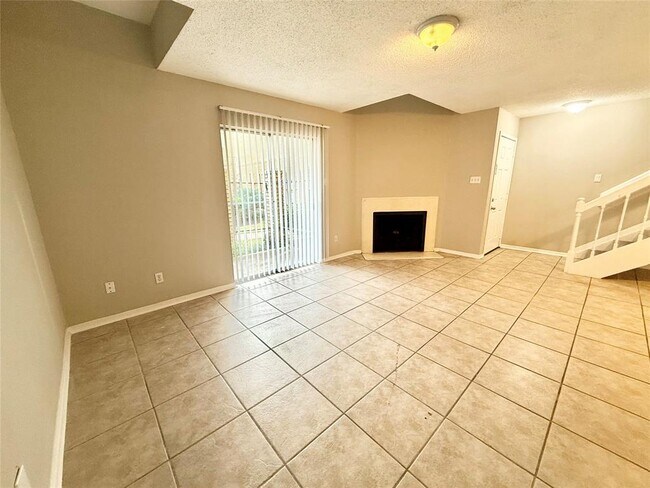 Building Photo - 3600 Jeanetta St