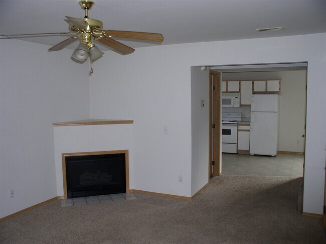 Foto del edificio - 4723 Ranch Court, Lawrence, KS 66047 - 3 B...
