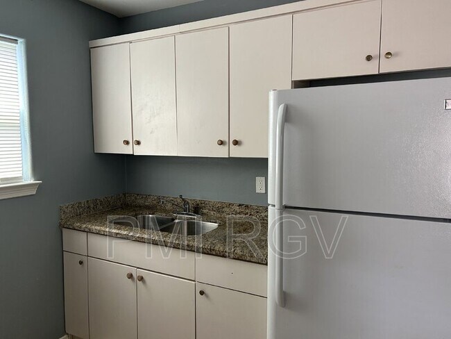 Foto del edificio - 1315 Quitaca Dr