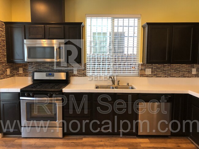 Foto del edificio - 8893 Robbins Rd