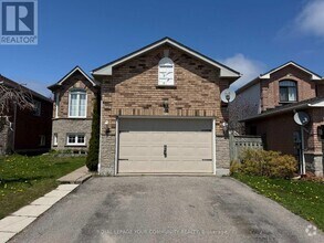 Building Photo - 40 Leslie Ave