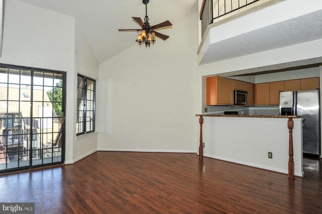 Building Photo - 6009 Curtier Dr