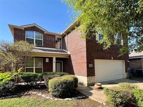 Building Photo - 6917 Red Bluff Dr