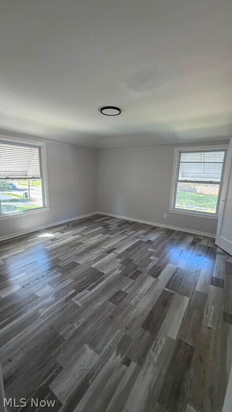 Foto del edificio - 1527 Babbitt Rd