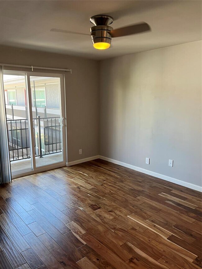 Foto del edificio - 3110 Red River St