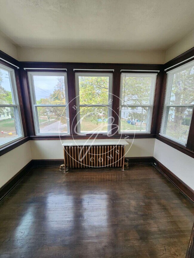 Foto del edificio - "Cozy Studio Living in South Toledo!