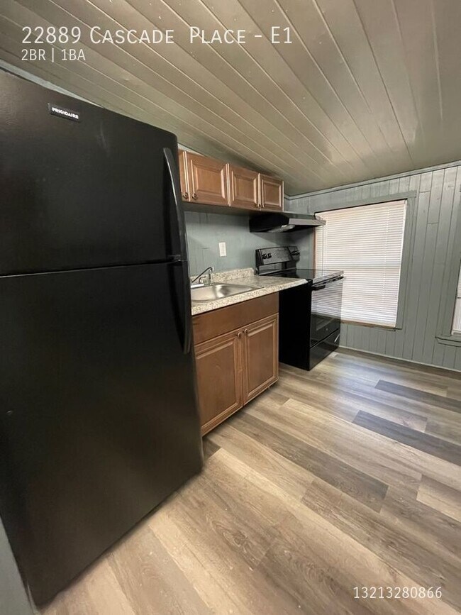 Building Photo - 2 bedroom 1 bath, full kitchen in Mobile H...