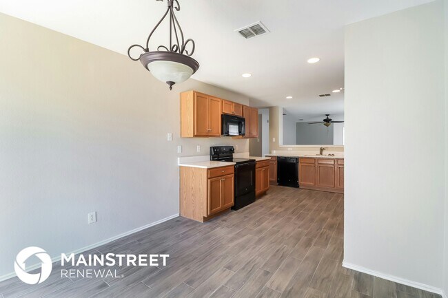 Foto del edificio - 212 Cres Ridge Dr