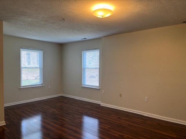 Foto del edificio - 1522 Oakfield Dr