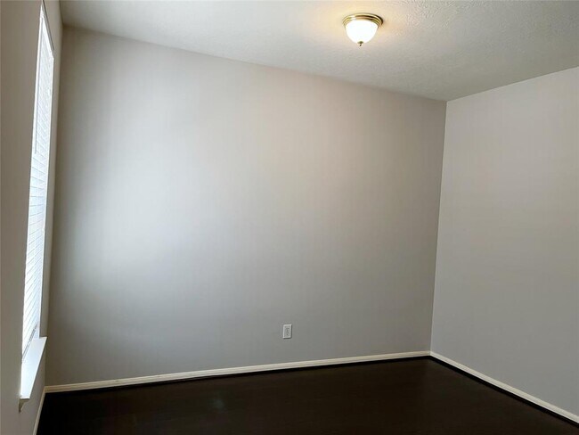 Foto del edificio - 4830 Montclair Hill Ln