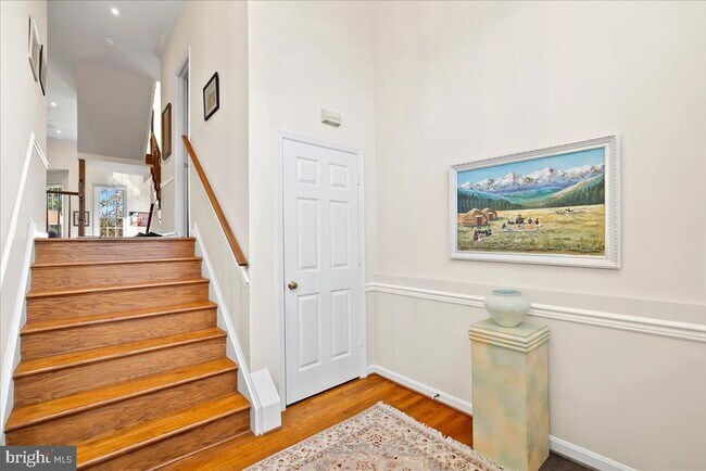 Foto del edificio - 2071 Van Tuyl Pl