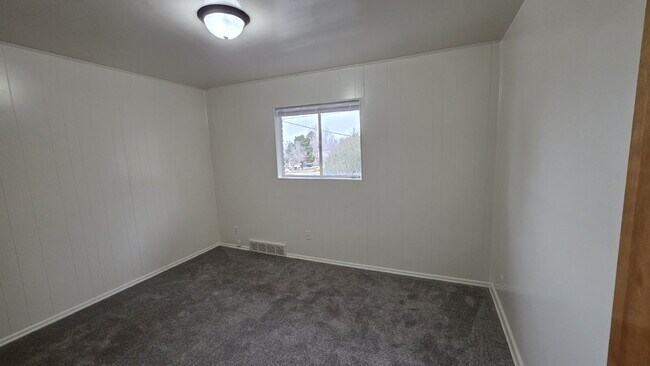 Foto del edificio - 1060 36th St