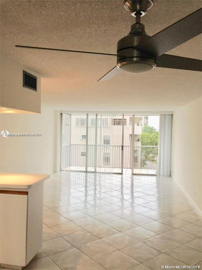 Building Photo - 150 Ocean Ln Dr