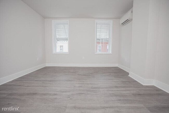 Foto del edificio - 1 br, 1 bath Townhome - 1235 W Huntingdon St