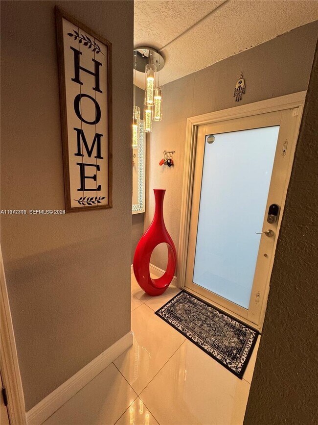 Foto del edificio - 3870 W 8th Ln