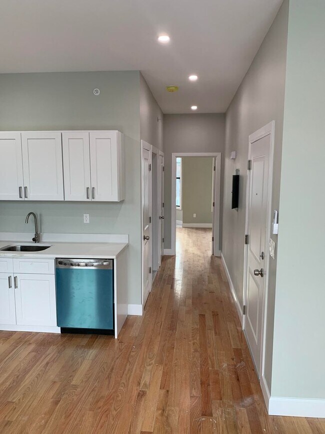 Foto del edificio - 537 Clinton Ave