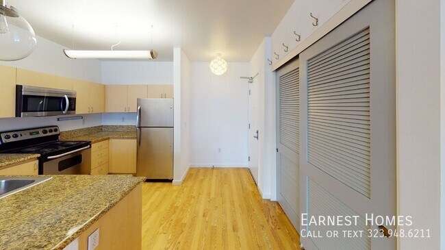 Foto del edificio - 630 W 6th St