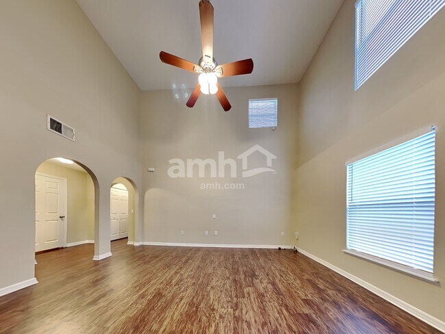 Building Photo - 6598 Gentle Oaks Drive S