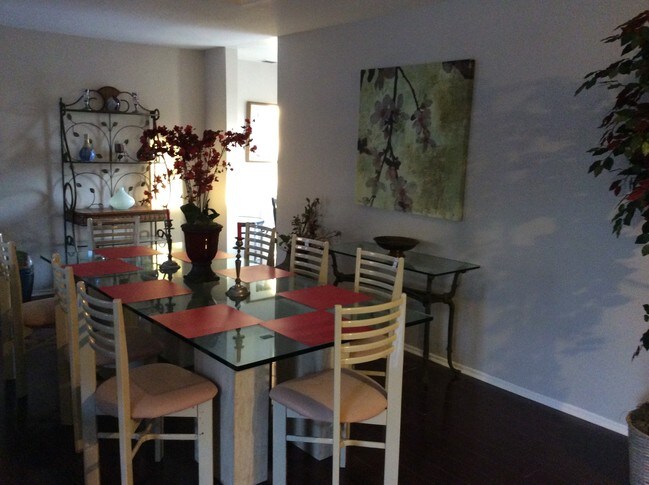 comedor - 747 Micheltorena St
