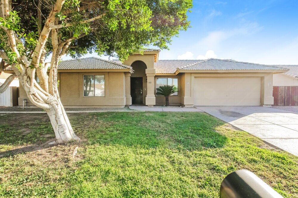 Primary Photo - 717 E Calle Chulo Rd