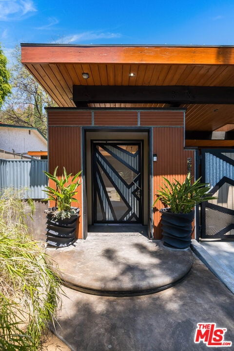 Building Photo - 22277 Buenaventura St