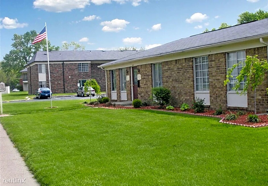 Foto principal - 7455 Rockleigh Ave