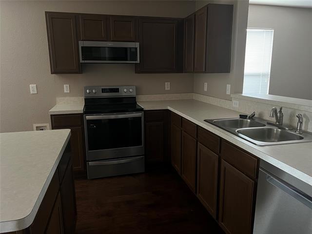 Foto del edificio - 2705 Frontier Ln