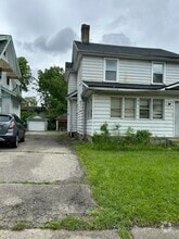 Building Photo - 844 St Agnes Ave