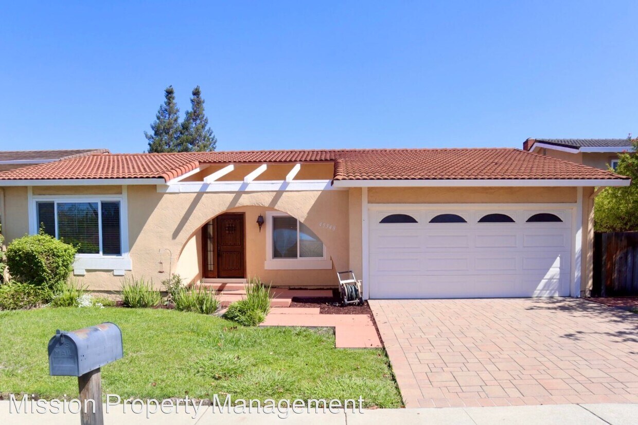 4 br, 2 bath House 45548 Cherokee Ln House Rental in Fremont, CA